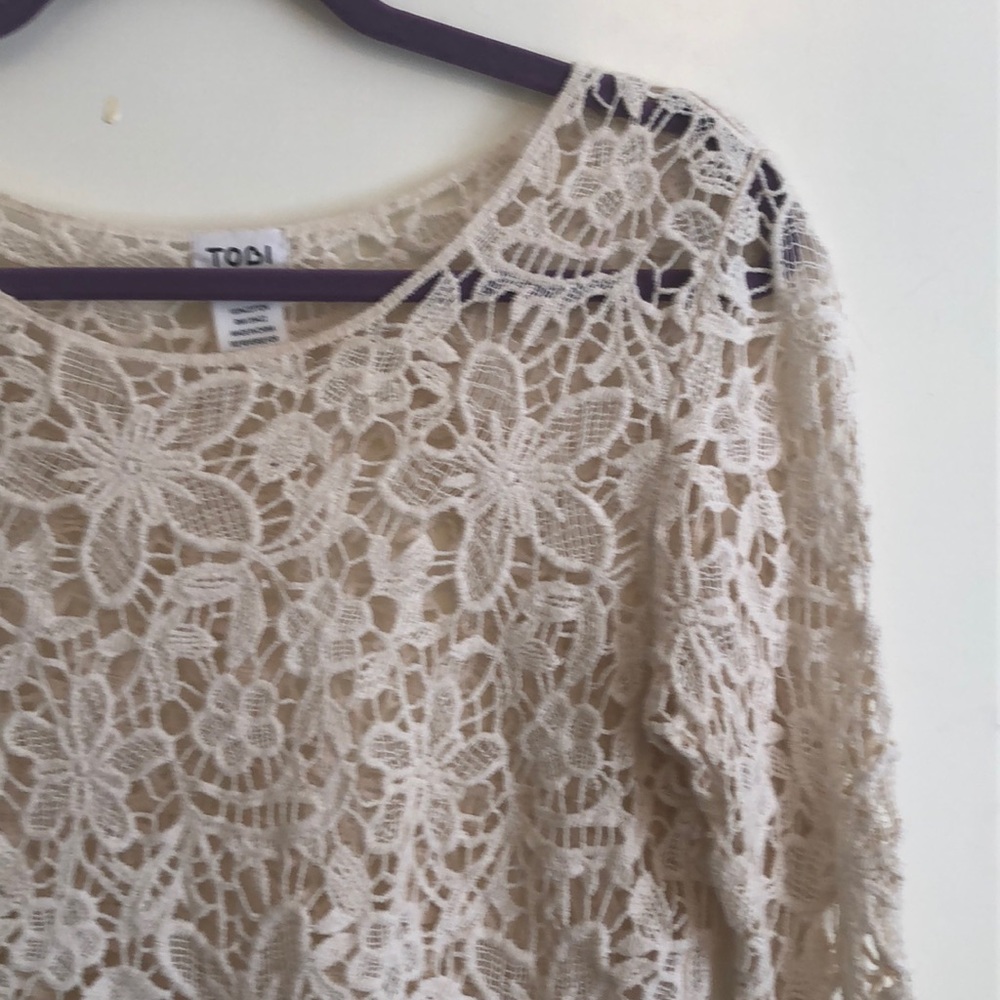 Tobi Creme Crochet Top - Picture 3 of 5